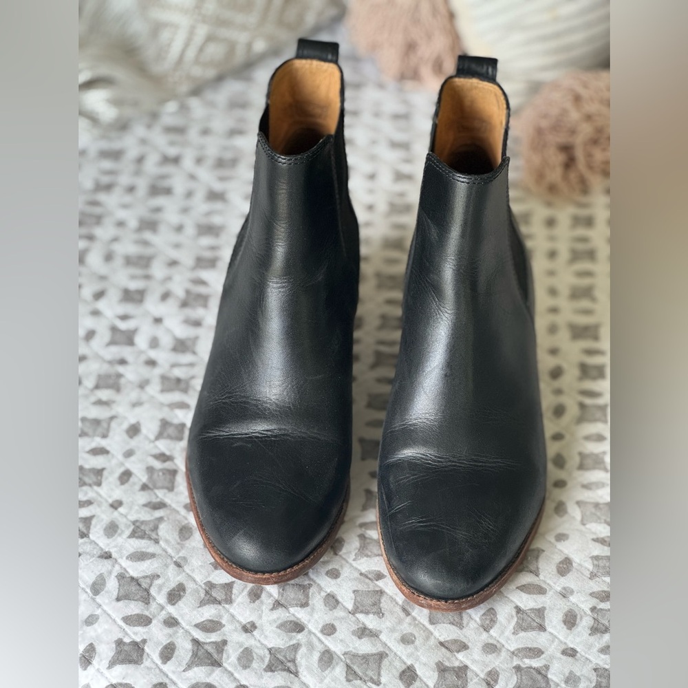 Madewell Black pull-on Ankle Booties - Picture 2 of 3